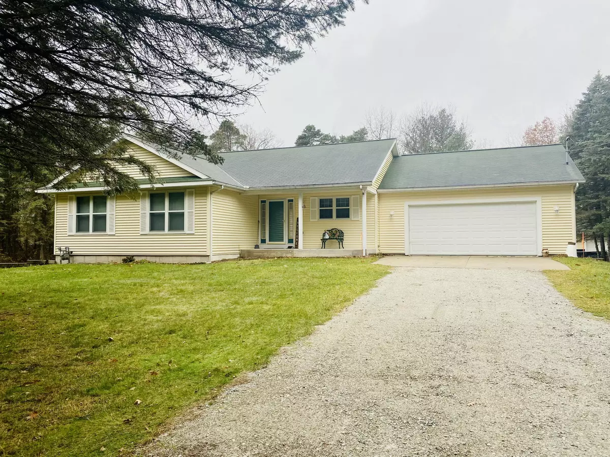 West Olive, MI 49460,11495 Fox Hollow Drive