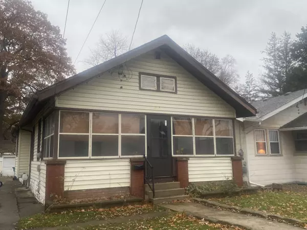 817 Dayton Avenue, Kalamazoo, MI 49048