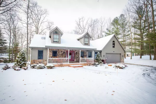 9211 Candlestone Drive, Canadian Lakes, MI 49346