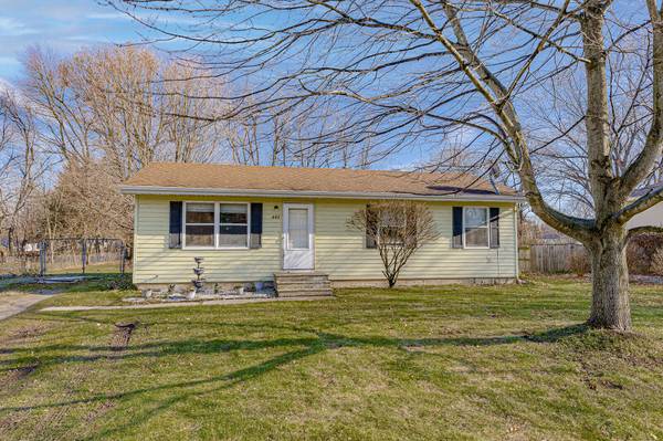 445 Maitland Drive, Horton, MI 49246