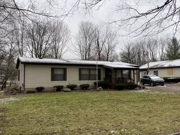 453 S Burr Oak Road, Colon, MI 49040