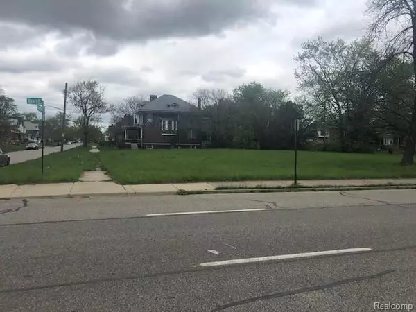 Detroit, MI 48202,8032 BRUSH