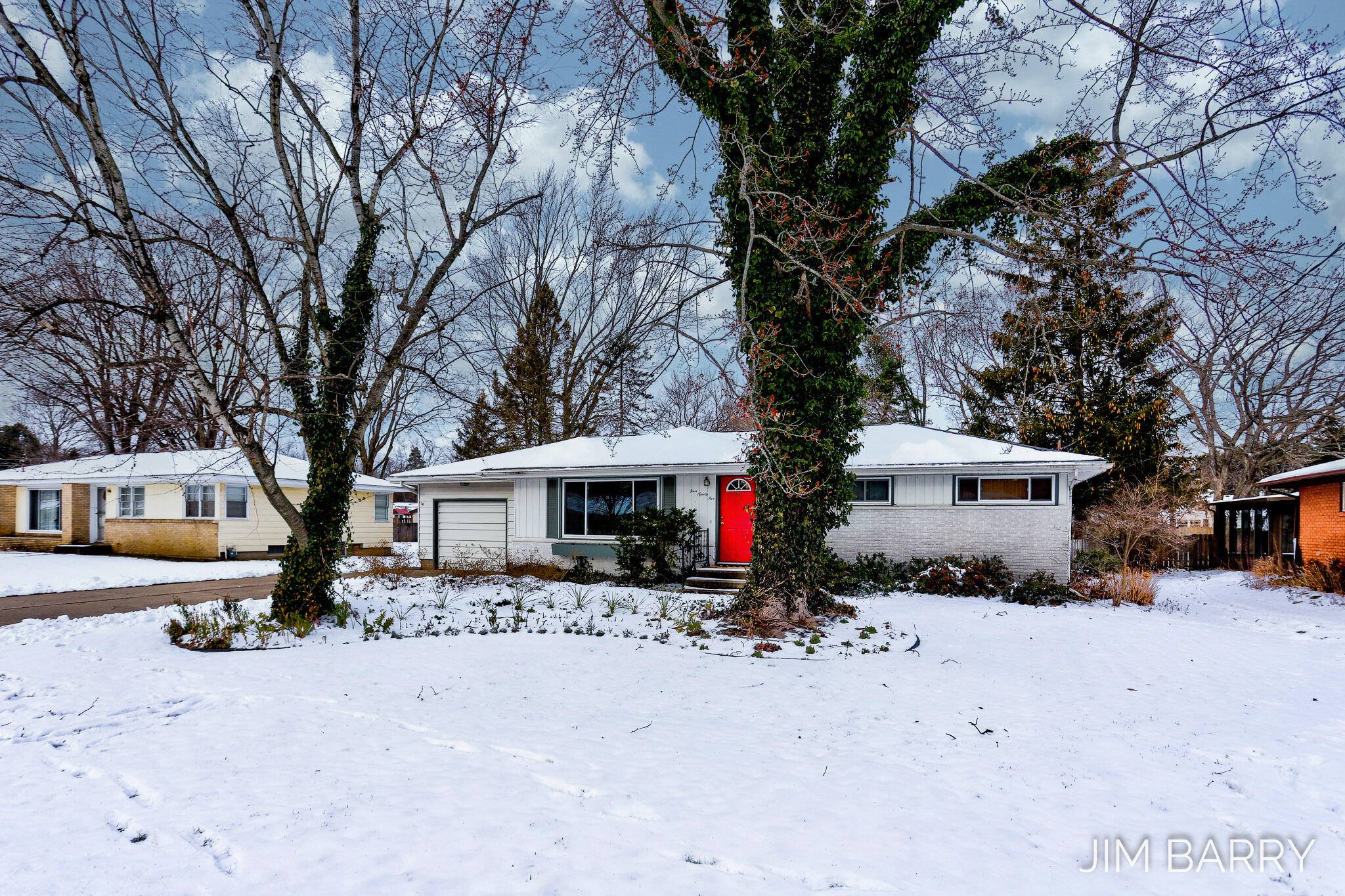 Holland, MI 49424,495 Essenburg Drive