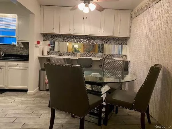 Redford, MI 48239,7650 Lamphere LAMPHERE