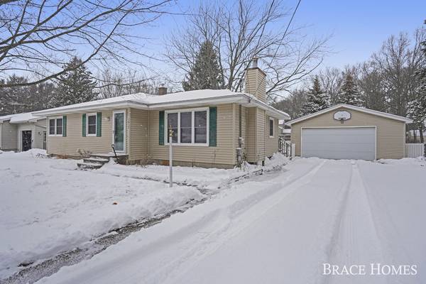 1617 Robbins Road, Grand Haven, MI 49417