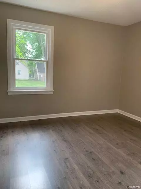 Ypsilanti, MI 48197,2105 ELLSWORTH Road