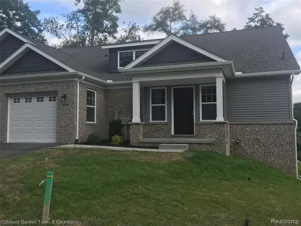 Brighton, MI 48116,5848 SCENIC BLUFF DR
