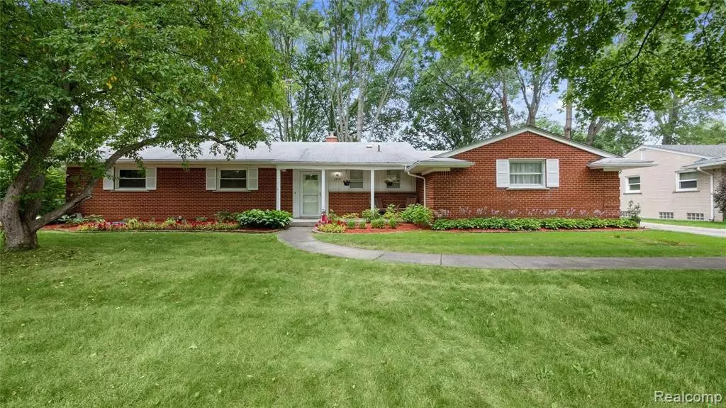 Farmington Hills, MI 48334,28761 ARANEL Street