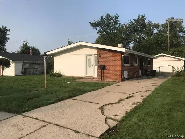 Southfield, MI 48076,29213 FAIRFAX Street