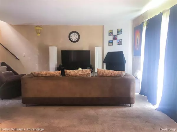 Southfield, MI 48034,29161 VILLAGE Road