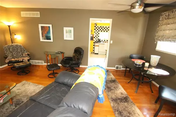 Roseville, MI 48066,18036 MARQUETTE Street