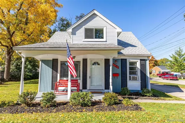 Dearborn Heights, MI 48127,8519 NIGHTINGALE Street