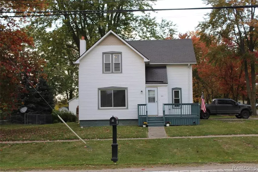 303 W MILL Street, Capac, MI 48014