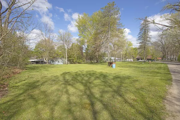 65862 Lakeshore Drive, Vandalia, MI 49095