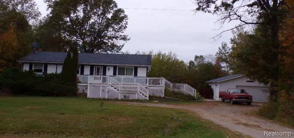 5380 S M 33, Alger, MI 48610