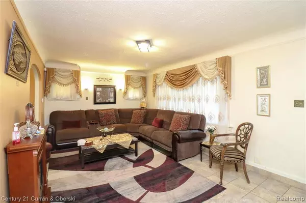 Dearborn, MI 48126,6906 BINGHAM Street