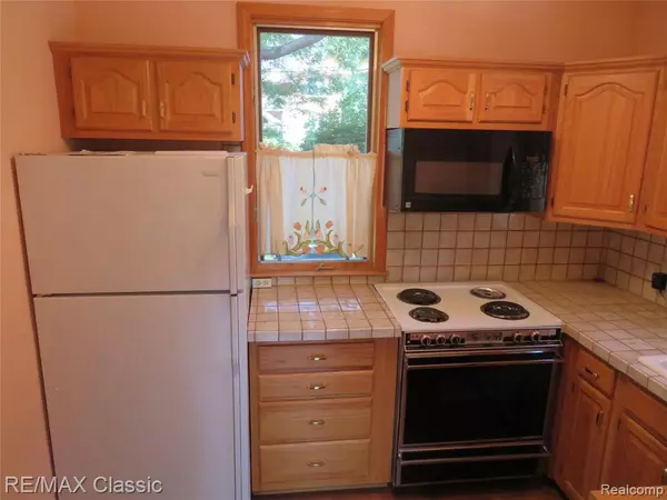 Grosse Pointe Park, MI 48230,1135 NOTTINGHAM Road
