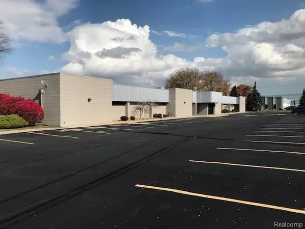 1100 East Mandoline, Madison Heights, MI 48071