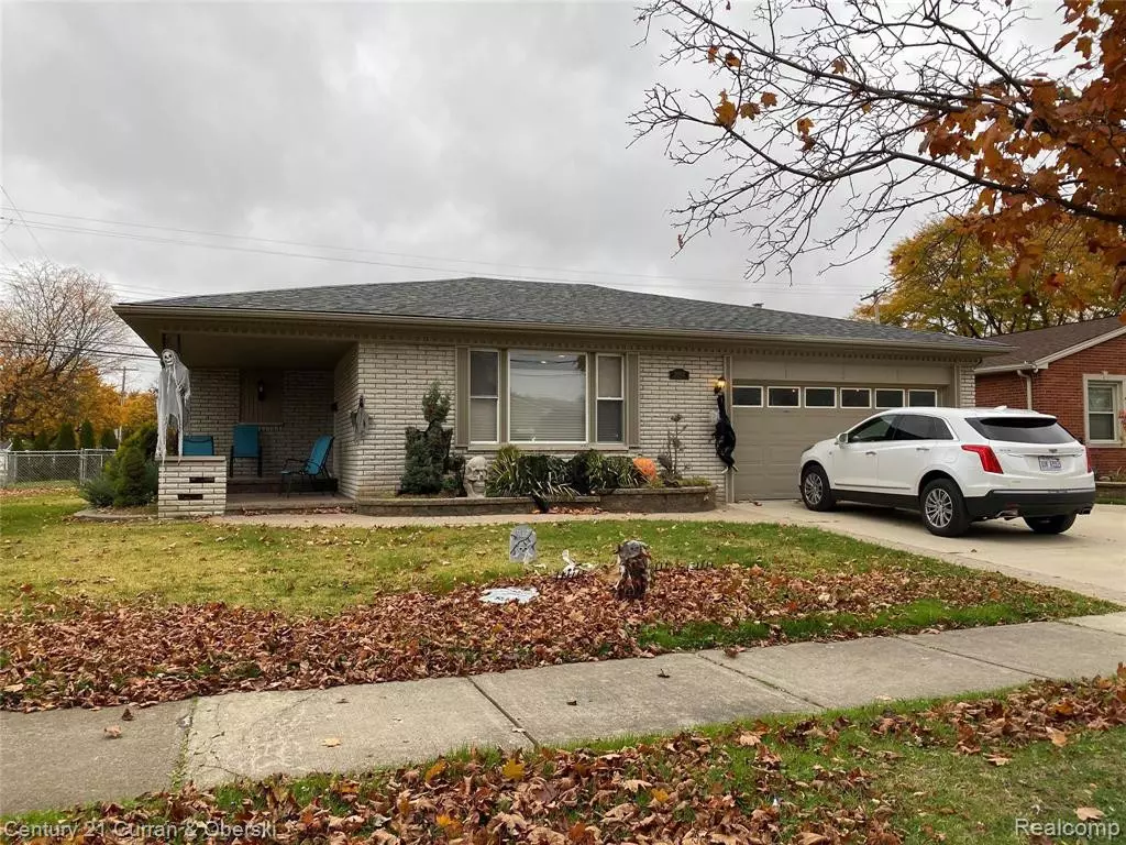 Dearborn Heights, MI 48127,26952 KINGSWOOD Drive