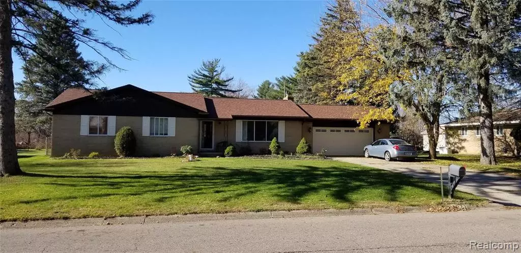 1071 CABOT Drive, Flint, MI 48532