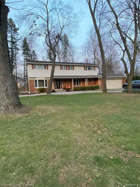 30344 PIPERS S Lane, Farmington Hills, MI 48334