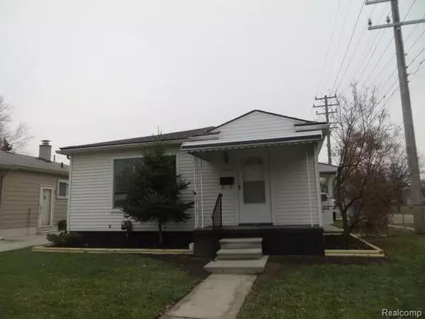 Center Line, MI 48015,7204 STERLING