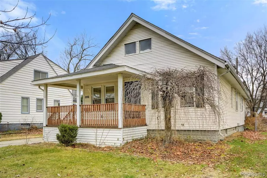 215 E HAZELHURST Street, Ferndale, MI 48220