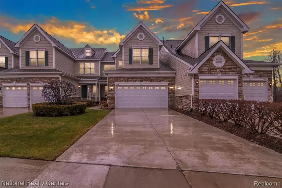 26414 FIELDSTONE Drive, Novi, MI