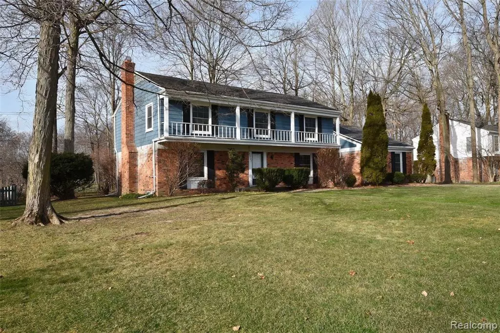 Beverly Hills, MI 48025,32701 OLD POST Road