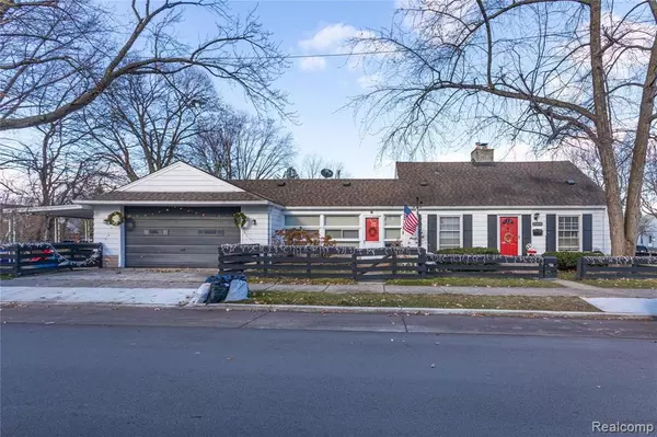 23610 PRINCETON Street, Dearborn, MI 48124