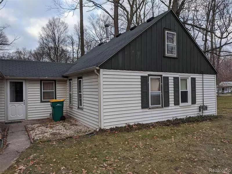 21419 Power Road, Farmington Hills, MI 48336