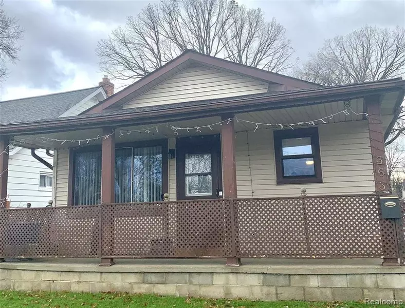 363 W Maxlow Ave, Hazel Park, MI 48030