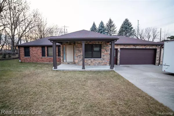 2866 AVALON Road, Rochester Hills, MI 48309