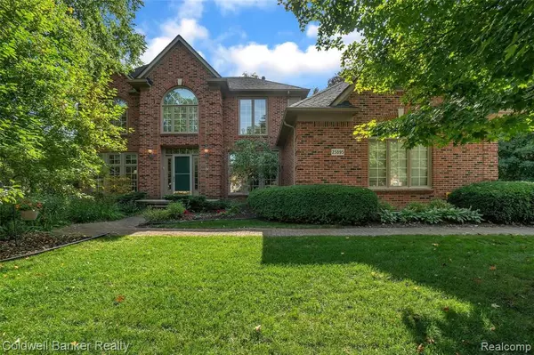 25895 ARCADIA Drive, Novi, MI