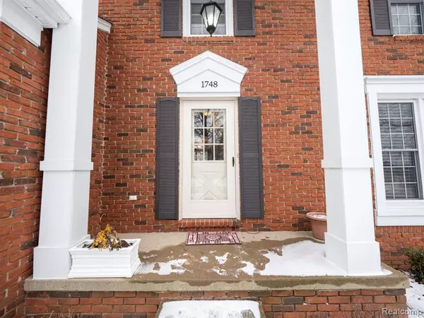 Rochester Hills, MI 48306,1748 GRANDVIEW Drive