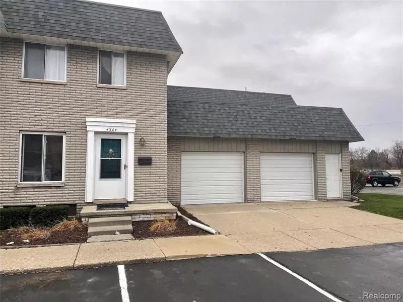 4304 15 MILE Road, Sterling Heights, MI 48310