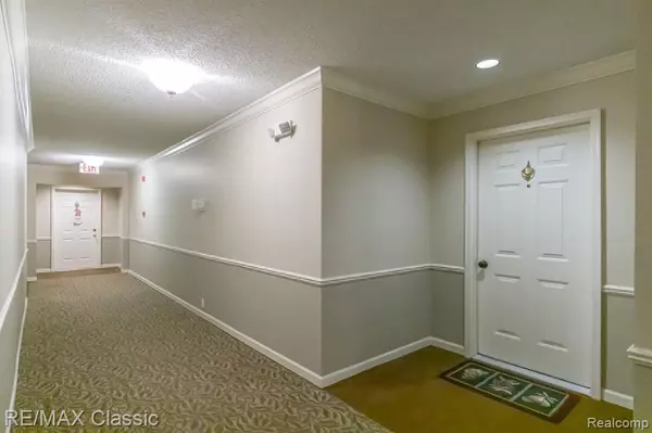 Plymouth, MI 48170,822 DEER Court