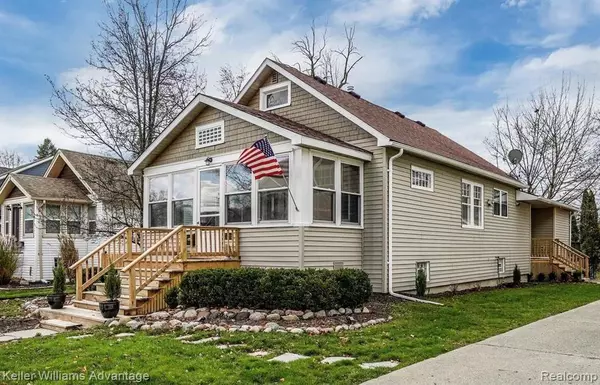 Royal Oak, MI 48067,1006 ETOWAH Avenue