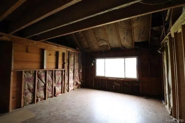 Davison, MI 48423,9498 HUBBARD Road