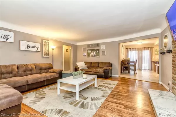 Warren, MI 48093,11437 Applewood Drive