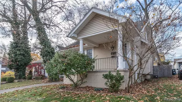 Royal Oak, MI 48067,807 FERNWOOD Road