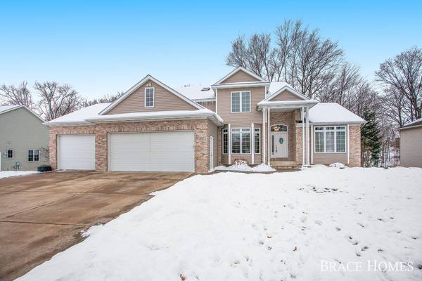 8117 Park West Drive, Jenison, MI 49428