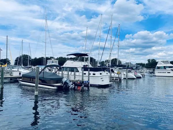 Muskegon, MI 49441,3429 Fulton Avenue #J-1