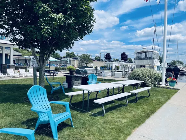 Muskegon, MI 49441,3429 Fulton Avenue #J-1