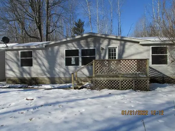 5105 110th Avenue, Morley, MI 49336