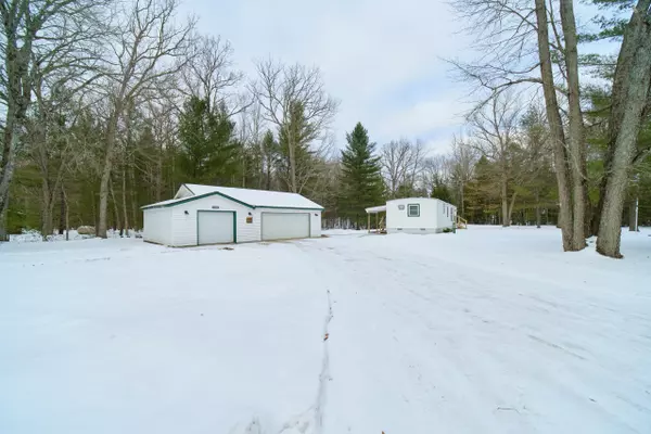 Luther, MI 49656,526 W Partridge Lane