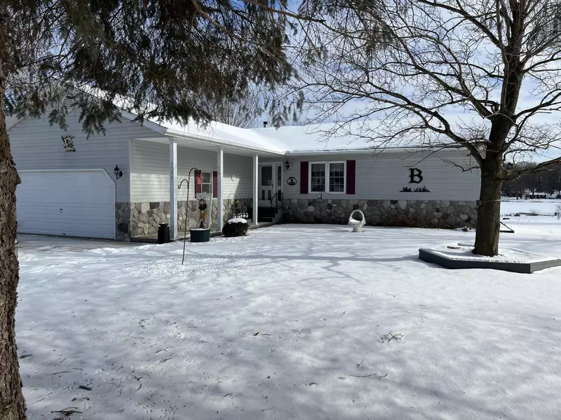 3777 Carpenter Road, Reading, MI 49274