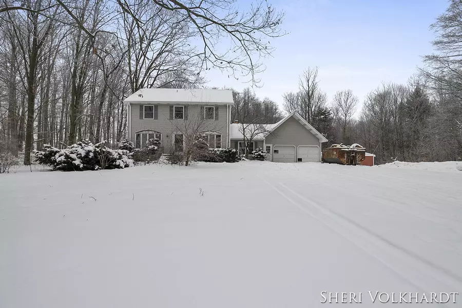 15415 Coalter Avenue, Kent City, MI 49330