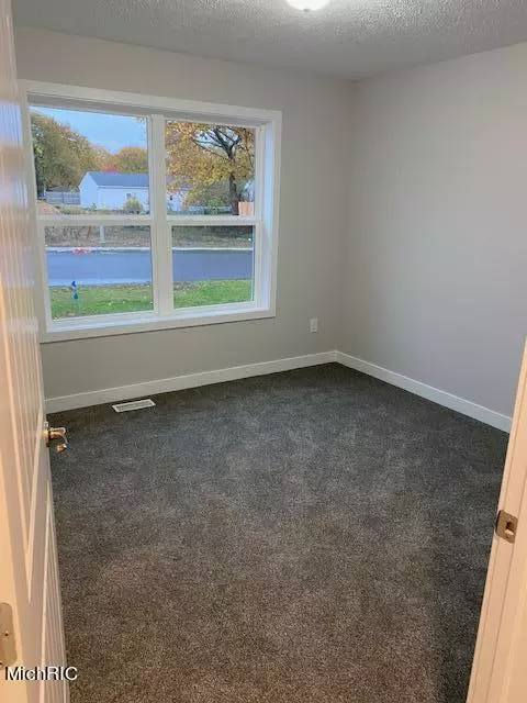 Kalamazoo, MI 49009,7251 Glendora Lane