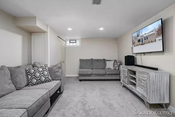 Grand Rapids, MI 49504,3145 10th NW Street